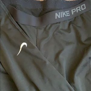 Nike Pro Therma Dri Fit leggings